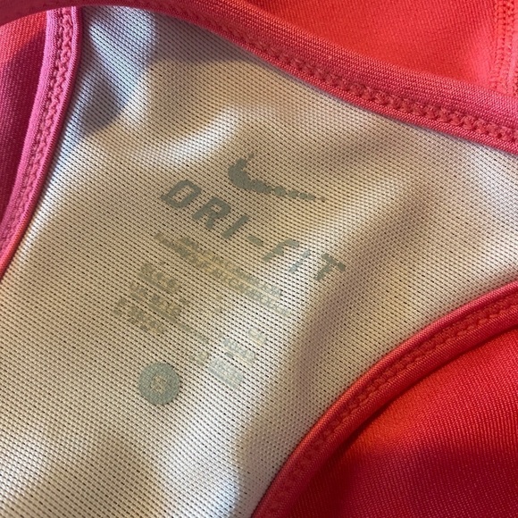 Nike Bra Shelf Racerback Tank Coral & Cream​​​​​​​​​ - Picture 7 of 9
